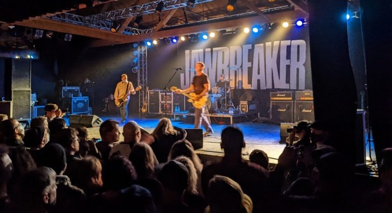 Jawbreaker Bring Workmanlike Attitude to ‘Dear You’ Anniversary Tour Opener